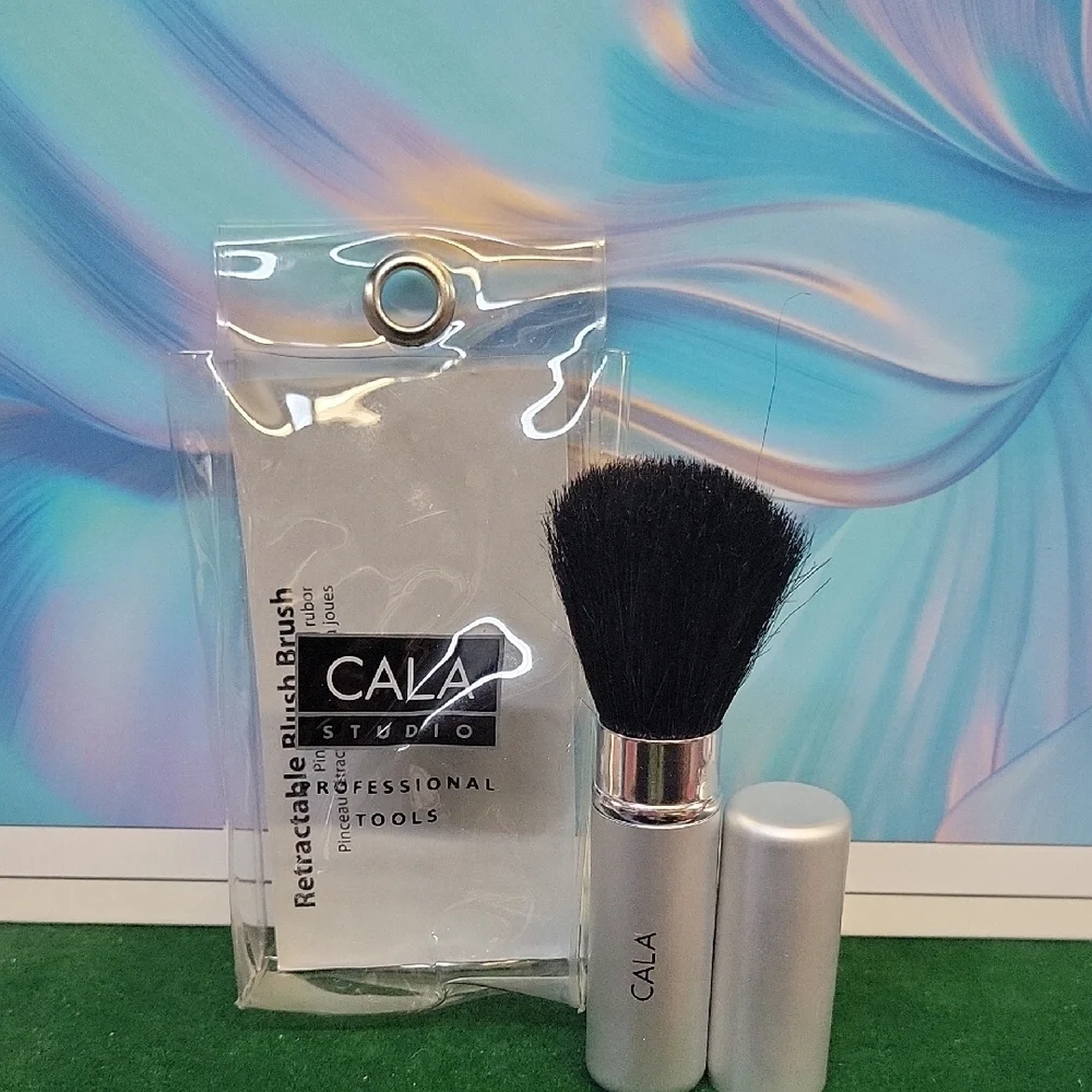 CALA Silver Retractable Makeup Brush New In Snap Case